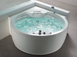 Badewannen & whirlpools online finden | moebel.de. Whirlpool Badewanne Florenz Mit 14 Massagedusen Wasserfall