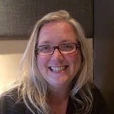 Lisa Bechard's Instagram, Twitter & Facebook