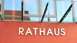 Maybe you would like to learn more about one of these? Faktenfuchs Was Verdienen Burgermeister In Bayern Br24