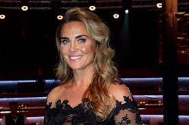 André hazes en monique westenberg hebben het niet makkelijk gehad de laatste tijd. Monique Westenberg Bedolven Onder Complimenten Superguide