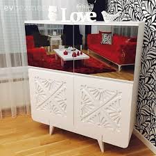 Berna Hanimin Odaginda Kirmizi Siyah Beyaz Uyumu Olan Sik Evi Ev Gezmesi 2020 Ev Icin Ev Dekoru Mobilya