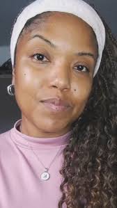 Maquiagem fácil com o lápis Brown 💄✨ Encontrei esse lápis na minha loja  abaixo👇🏾 https://lojaconsultora.marykay.com.br/karen-da-rosa-kern/4c0CaVUoJ883  . . . Quem ama uma maquiagem prática? #maquiagemfacil #pelenegra  #maquiadoradesucesso ...