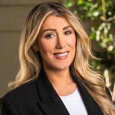 Kelly Cacioppo's Instagram, Twitter & Facebook