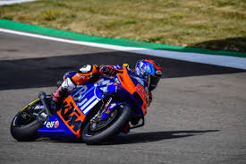 Feu vert pour bagnaia, crutchlow et syahrin. Espargaro Dashes Into Motogp Q2 Again At The Sachsenring With Bright 8th Place Ktm Press Center