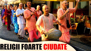 Mii de creștini au fost torturați și omorati în siria și irak, de către grupările jihadiste în tentativa de a șterge această religie de pe harta lumii. Top 10 Cele Mai Ciudate Religii Din Lume Youtube