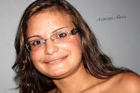 Monica Alves's Instagram, Twitter & Facebook