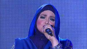 Chorus c#m g#m dan kini aku di sini c# f#m merasakan segala keindahan dirimu b g# c#m menutup mata atas semua kelemahanmu a g# ku melihatmu sempurna. Siti Nurhaliza Segala Perasaan Abpbh30 Youtube