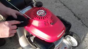 Discover our best petrol & electric lawn mowers. Honda Lawnmower Engine Oil Check Livgm Co Uk Youtube