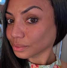 Lynette Dowling's Instagram, Twitter & Facebook