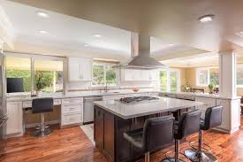 wood flooring in the kitchen: pros and