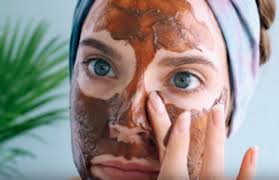 Miam Miam Voici La Super Recette Du Masque Visage Au Chocolat Masque Contre L Acne Masque Visage Masque Visage Maison Bouton