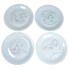 Set Of Four Picasso Designed Plates For Limoges Modern Dinner Plates Plates Dining And Entertaining