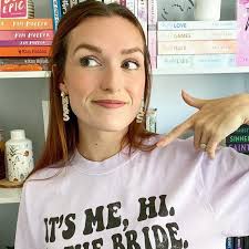 Emily Kempf and Jason Balla of the Chicago-born indie rock band Dehd join  us halfway through their US tour to tell us about their strangest  experiences