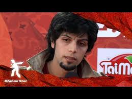 Arash Barez sings Az Esmo Rasmi Khana