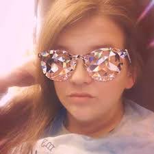 Valerie Bounds's Instagram, Twitter & Facebook