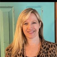 Julie Morelli's Instagram, Twitter & Facebook