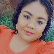 Que hermosura de mujer saludos y bendiciones