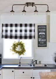 19 Amazing Kitchen Decorating Ideas Farmhouse Kitchen Lighting Kitchen Window Treatments Farmhouse Kitchen