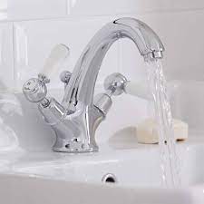 Bad armatur englisch mischbatterie hoch badezimmer wohnen einspreis de, wasserfall schwall glas armatur schwarz brüniert klargals, grohe austausch der co2 flasche montagevideos, ixmo solo von keuco stylepark. Elizabeth Traditionelle Einloch Waschtisch Mischbatterie Mit Hebelgriffen Chrom Und Weiss Waschtischarmatur Mischbatterien Waschtisch