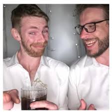 What's in the shopping cart and vault of Trazyn the Infinite?