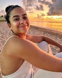 Colleen Proulx's Instagram, Twitter & Facebook