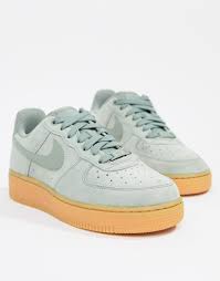 We take a closer look at the nike air force 1 in the blue suede and gum colorway, on feet and up close. Nike Leather Green Air Force 1 Sneakers With Gum Sole Lyst