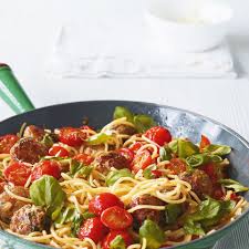 Jetzt die gehackten tomaten zum hackfleisch geben und alles gut vermischen. Hackfleisch Schnelle Rezepte Essen Und Trinken