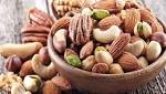 تناول حفنة من المكسرات يوميًا