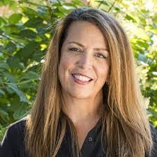 Amanda Orsak's Instagram, Twitter & Facebook