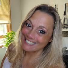 Happy Thanksgiving! Dessert is what everyone's saving room for. Which one  are you? ✨⁠ https://bit.ly/46jUMV4