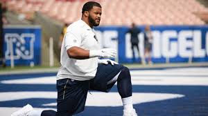He's a great quarterback that's playing lights out this year, donald said. How Aaron Donald Held Out All Summer Then Played 115 Snaps In Five Days Los Angeles Rams Blog Espn