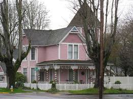 Portland , or 97217 premiere contracting, inc. Pinkish Victorian Christmas Home In Junction City Oregon House Paint Exterior Victorian Exterior Victorian Homes