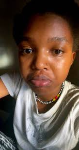 Msebenti kute shem kute ngisho newekuloya 😂