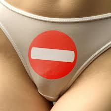 Beim geschlechtsverkehr nimmt sie den penis auf. Gefahrlicher Trend Frauen Schmieren Sich Vick Vaporub Auf Ihre Vagina Intouch