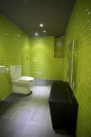 Yesil Renkli Banyolar Dekorasyon Cini Green Tile Bathroom Green Bathroom Lime Green Bathrooms