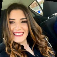 50+ perfiles de «Colangelo»