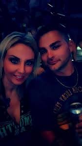 Amanda Wiswell's Instagram, Twitter & Facebook