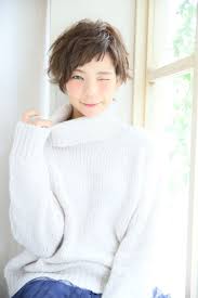 前髪ななめで がらっと変わる かんたんにイメチェンできる方法 教えます hair アシメ 髪型 おしゃれ ヘア ショートカット アシメ
