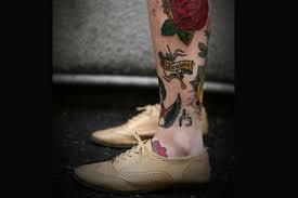 The knee is one of the most painful areas to get tattooed on. 62 Leg Tattoos To Make You Jump With Joy