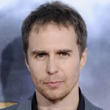 Alex Munday (played by Lucy Liu) outfits