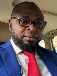 This is one of the stories I refer to when people ask me, "Why do you  admire Prophet Muhammad?" One has to admire Muhammad's commitment to  humanity. For those who only think