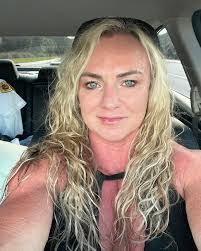 Isabelle Jackson's Instagram, Twitter & Facebook