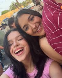 Chloe Bernard (@chloeabernard) • Фото и видео в Instagram