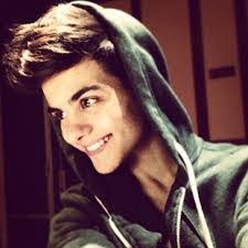 Biografía de Abraham Mateo