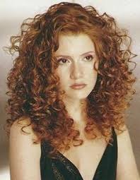 Red Curly Hair Pale Fair Skin Red Curly Hair Curly Hair Styles Naturally Natural Curls Hairstyles