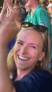 Chills… will cherish moments like this with wifey forever , #mariners  #marinersbaseball #datenight #mvp #baseball #baseballislife #homerun #pnw  #seattleigers #couples #couplegoals @mariners ...