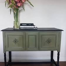 Olive Sideboard Makeover By Annie Sloan Paint In 2020 Annie Sloan Paints Vintage Furniture Annie Sloan