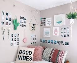 Diy Wall Decorations For Bedrooms Codreanu Biz Bedroom Diy Teenage Girl Bedroom Decorating Ideas Gi Wall Decor Bedroom Apartment Decorating Living Bedroom Diy