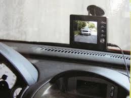 Brezžična avto kamera za vzvratno vožnjo z monitorjem :: Spy Shop