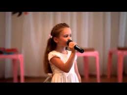 Devochke 5 Let Pesnya Tam Gde Klen Shumit Youtube